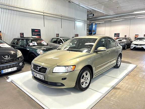 Volvo S40 4 of 5