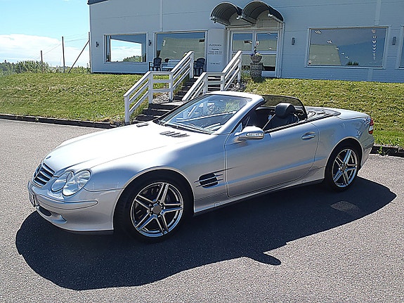 Mercedes-Benz SL500 2 of 5
