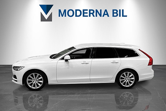 Volvo V90 2 of 5