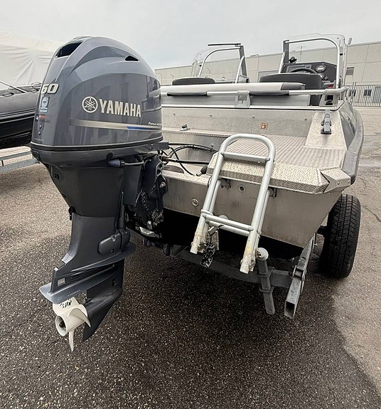 Buster LX Comfort Edition + Yamaha 60hk 4-takt 2016 132,4h 11 of 12