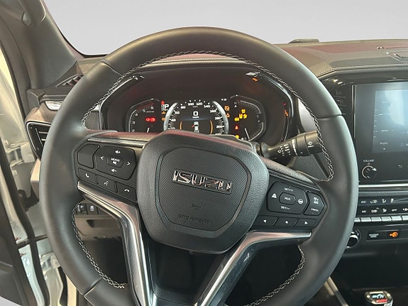 Isuzu D-max 12 of 15