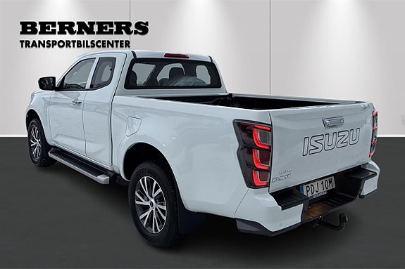 Isuzu D-max 4 of 5
