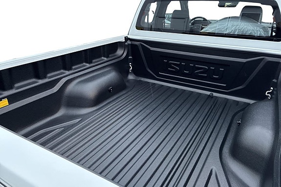 Isuzu D-max 15 of 16