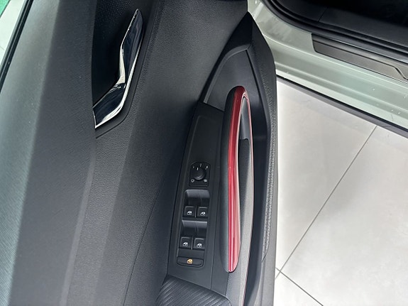 Skoda Fabia 10 of 18
