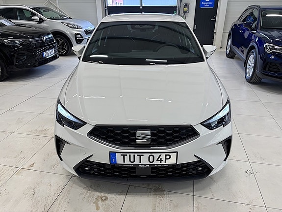 Seat Ibiza 2 of 5