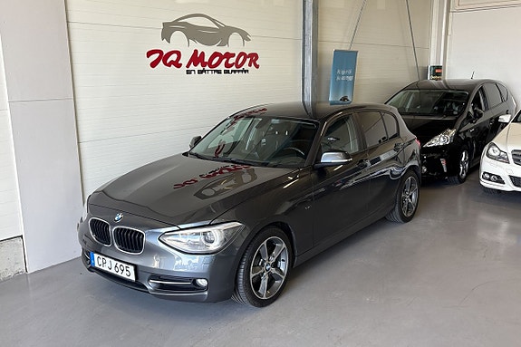 BMW 118d 2 of 5