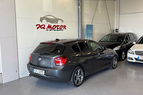 BMW 118d 6 of 24