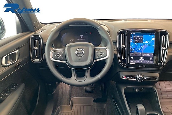 Volvo EX40 6 of 19