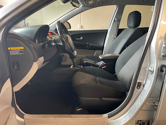 Kia Ceed 10 of 12