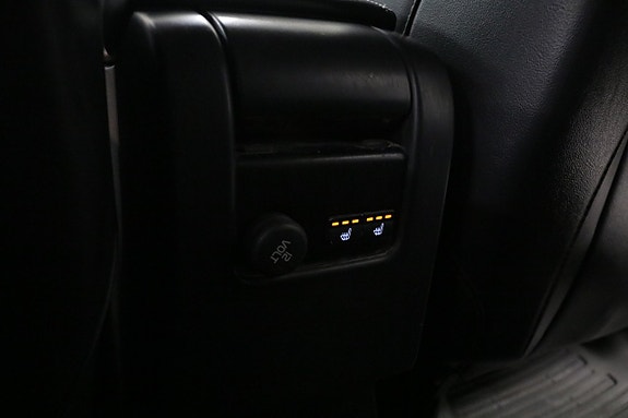 Volvo XC60 23 of 25