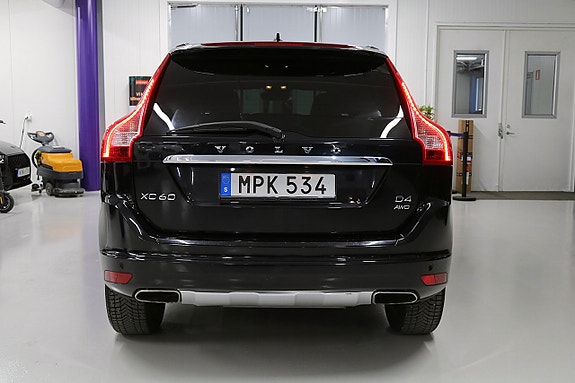 Volvo XC60 5 of 25
