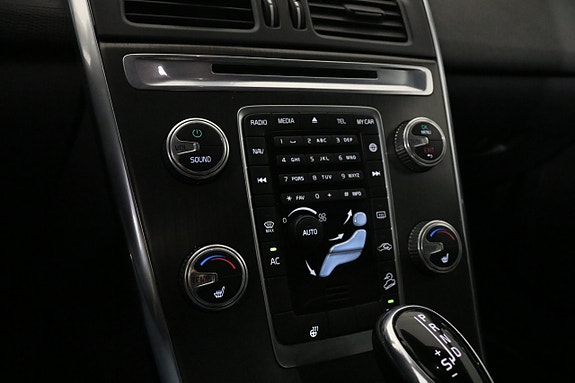 Volvo XC60 20 of 25