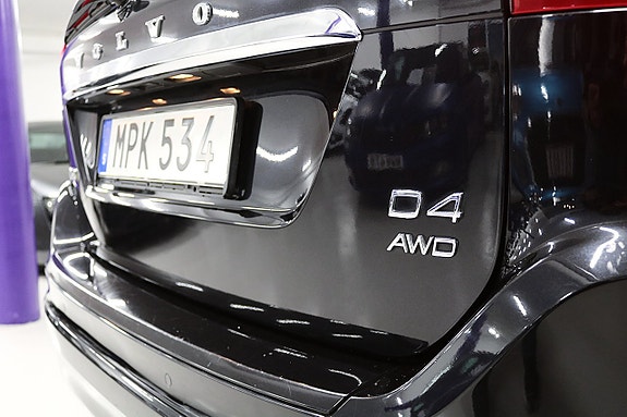 Volvo XC60 8 of 25