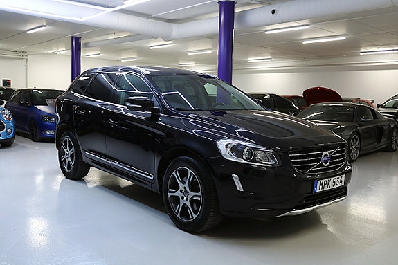 Volvo XC60 3 of 25