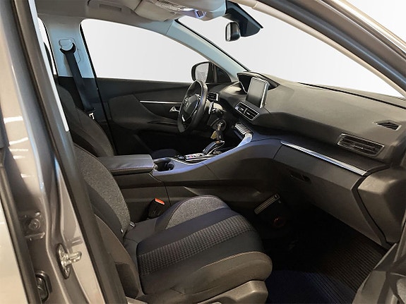 Peugeot 3008 9 of 13