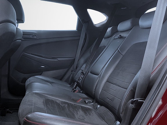 Hyundai Tucson 15 of 19