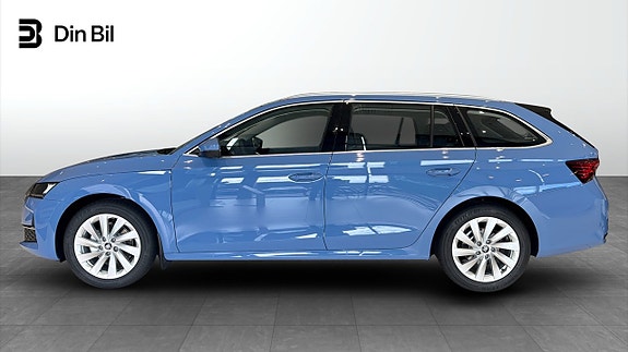 Skoda Octavia 2 of 5