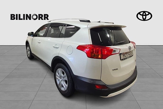 Toyota RAV4 3 of 5