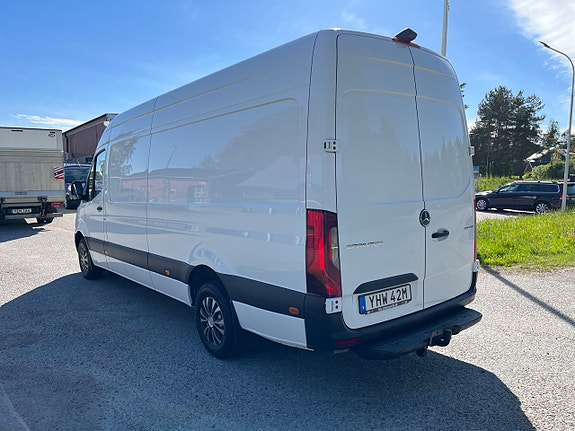 Mercedes-Benz Sprinter 317 4 of 5