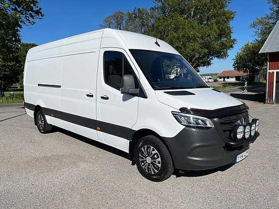 Mercedes-Benz Sprinter 317 2 of 5