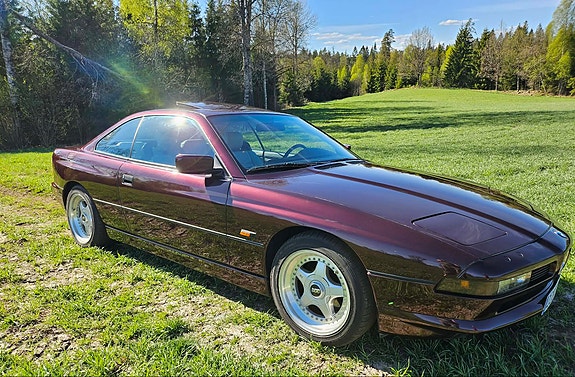 BMW 850i 10 of 17