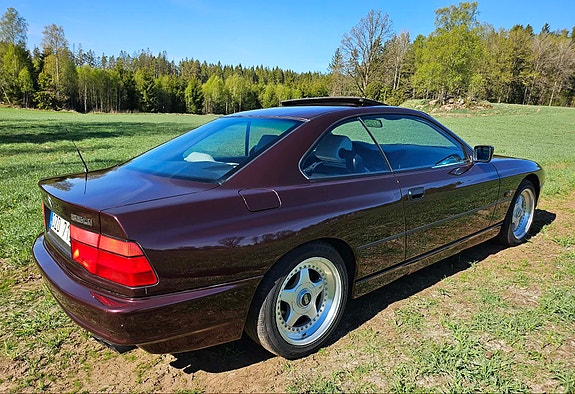 BMW 850i 6 of 17