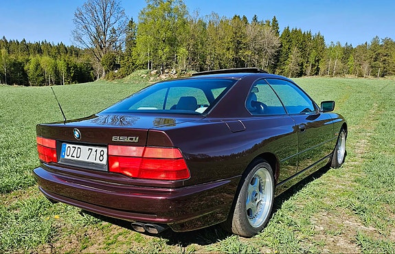 BMW 850i 8 of 17