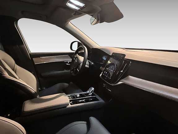 Volvo XC90 8 of 8