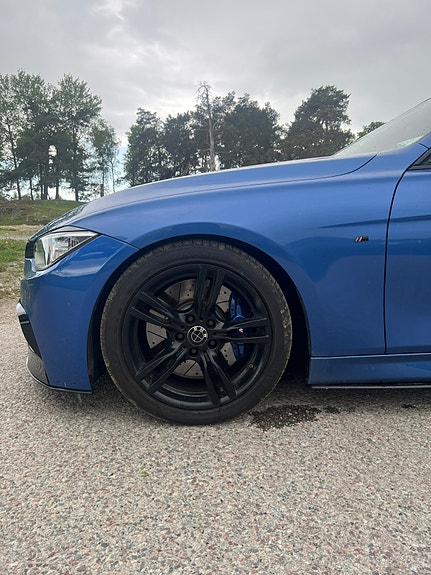 BMW 328i 5 of 11