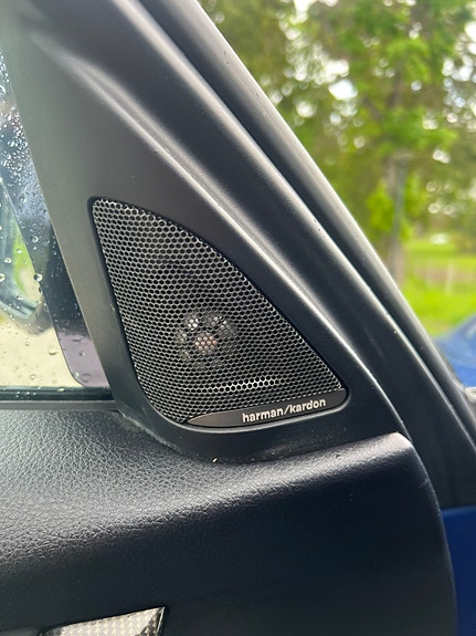 BMW 328i 8 of 11