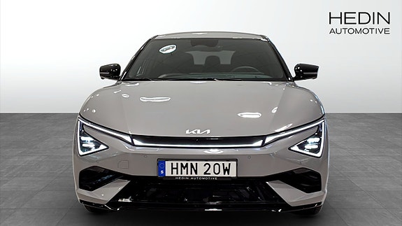 Kia EV6 2 of 17