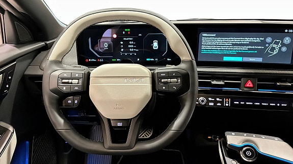 Kia EV6 10 of 17