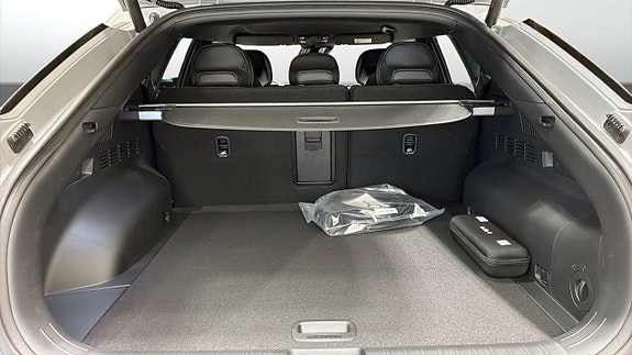 Kia EV6 12 of 17