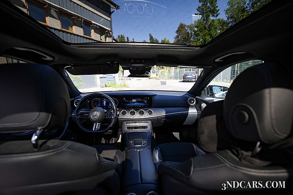 Mercedes-Benz E400 18 of 25