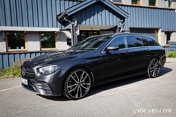 Mercedes-Benz E400
