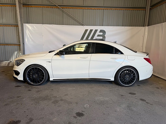 Mercedes-Benz CLA45 2 of 5