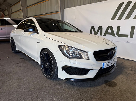 Mercedes-Benz CLA45 10 of 22