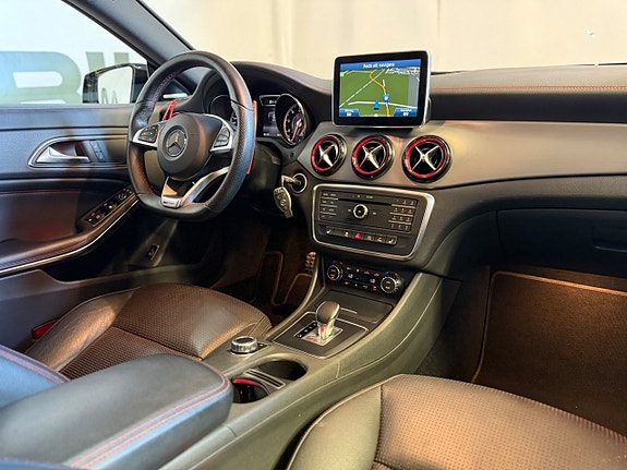 Mercedes-Benz CLA45 12 of 22