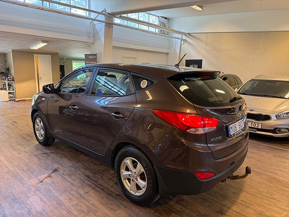 Hyundai ix35 2 of 5