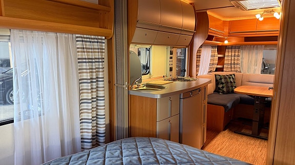 Fendt Saphir 540 TF Markis med väggar Besiktigad välvårdad Queenbed 9 of 21