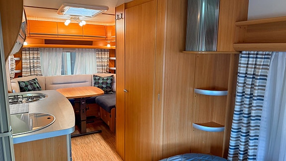Fendt Saphir 540 TF Markis med väggar Besiktigad välvårdad Queenbed 13 of 21