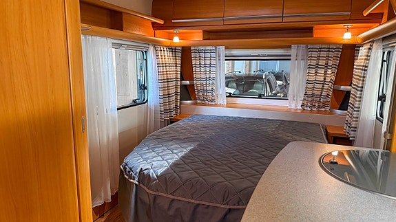Fendt Saphir 540 TF Markis med väggar Besiktigad välvårdad Queenbed 14 of 21