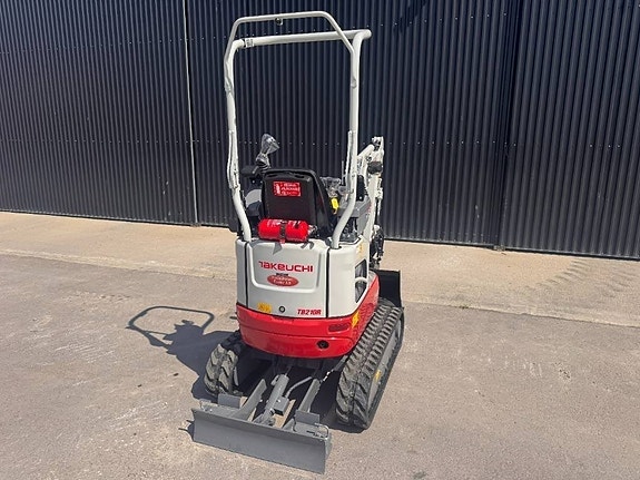 Takeuchi TB 210 R / SE tilt / S30 3 of 5
