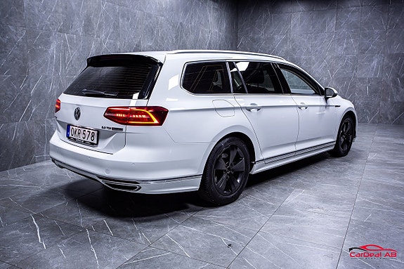 Volkswagen Passat 7 of 28
