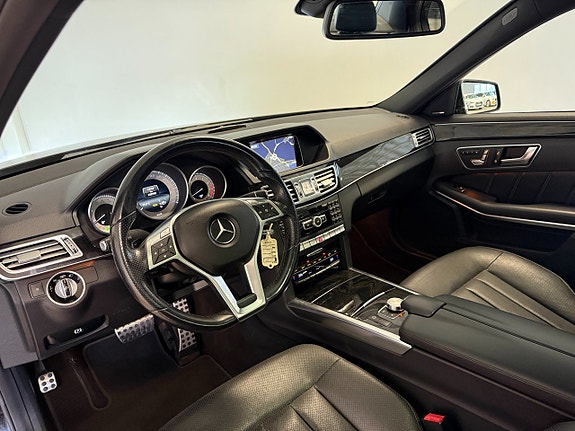Mercedes-Benz E400 10 of 15