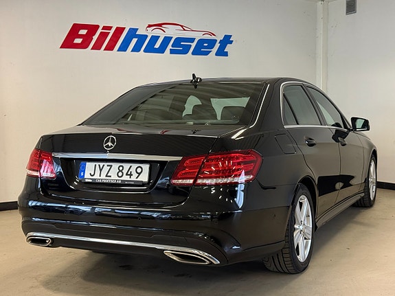 Mercedes-Benz E400 3 of 15