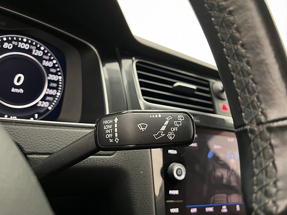 Volkswagen Golf Alltrack 17 of 30