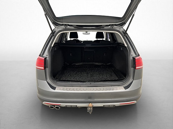 Volkswagen Golf Alltrack 27 of 30