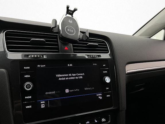 Volkswagen Golf Alltrack 20 of 30