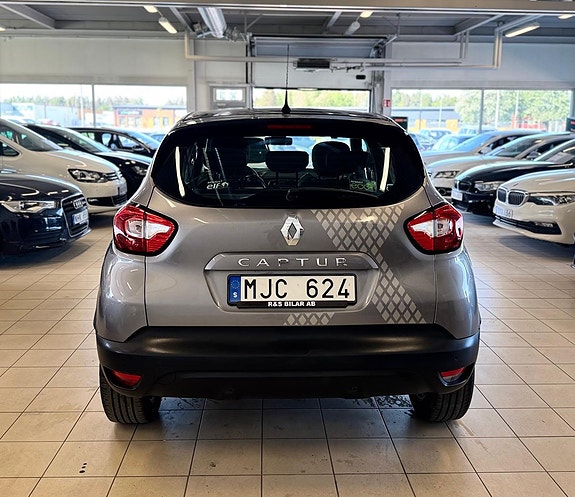 Renault Captur 5 of 5